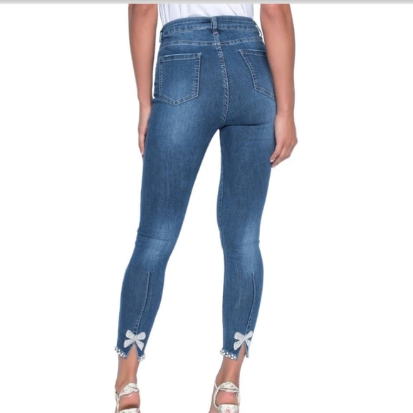 chic me Denim - New! High Waist Pearl Bow Skinny Jeans